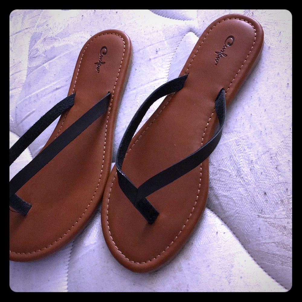 Women’s flip flops
